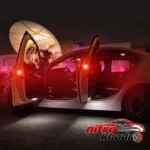 نمای کناری چراغ خطر درب خودرو مدل wless-R با نور قرمز عمق قاب و پروفایل