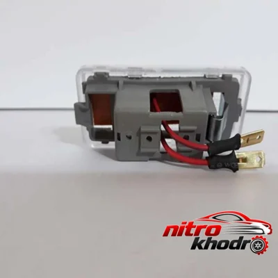 نمای کناری چراغ صندوق خودرو تک لایت با نور سفید مناسب تیبا 2 عمق قاب و پروفایل