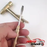 نمای بسته بندی چکش چندکاره با سری برنج و دسته فلزی مهر کیسه و مواد