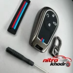 نمای جزئیات کاور ریموت خودرو ام ار جی طرح فلزی با کیفیت پرداخت و جزئیات مواد