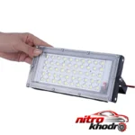 نمای جزئیات چراغ سیار بی ام پروژکتور با نور قوی حرکت و نصب پشتی