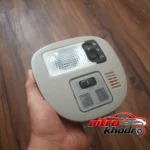 نمای جزئیات چراغ سقف خودرو پژو با طراحی زیبا و کاربردی حرکت و نصب پشتی