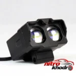 نمای در اتاق پروژکتور آفرود خودرو مدل Light با نور سفید و زرد سبک دیواری و مرجع اندازه