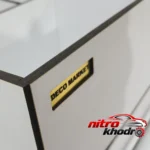 نمای جلو استند لوازم آرایشی دکو مارکت با طراحی زیبا طراحی و جزئیات کلیدی