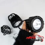 نمای کناری پروژکتور آفرود خودرو مدل Prolight با نور سفید عمق قاب و پروفایل