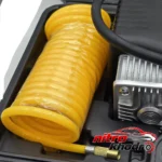 نمای بسته بندی کمپرسور باد خودرو ماکیتا با فشار 150 psi و متعلقات برچسب و بسته بندی