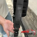 نمای جزئیات کیف دوشی برزنتی BG-7795 با قابلیت تنظیم بند پرداخت و جزئیات مواد