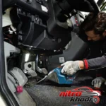 نمای جزئیات جارو شارژی بوش مدل GAS 12V با نازل مخصوص حرکت و نصب پشتی