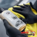 نمای جزئیات پولیش واکس خودرو کی تو با خاصیت براق کنندگی پرداخت و جزئیات مواد