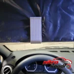 نمای جزئیات نگهدارنده عینک خودرو آوانو با طراحی گیره ای پرداخت و جزئیات مواد